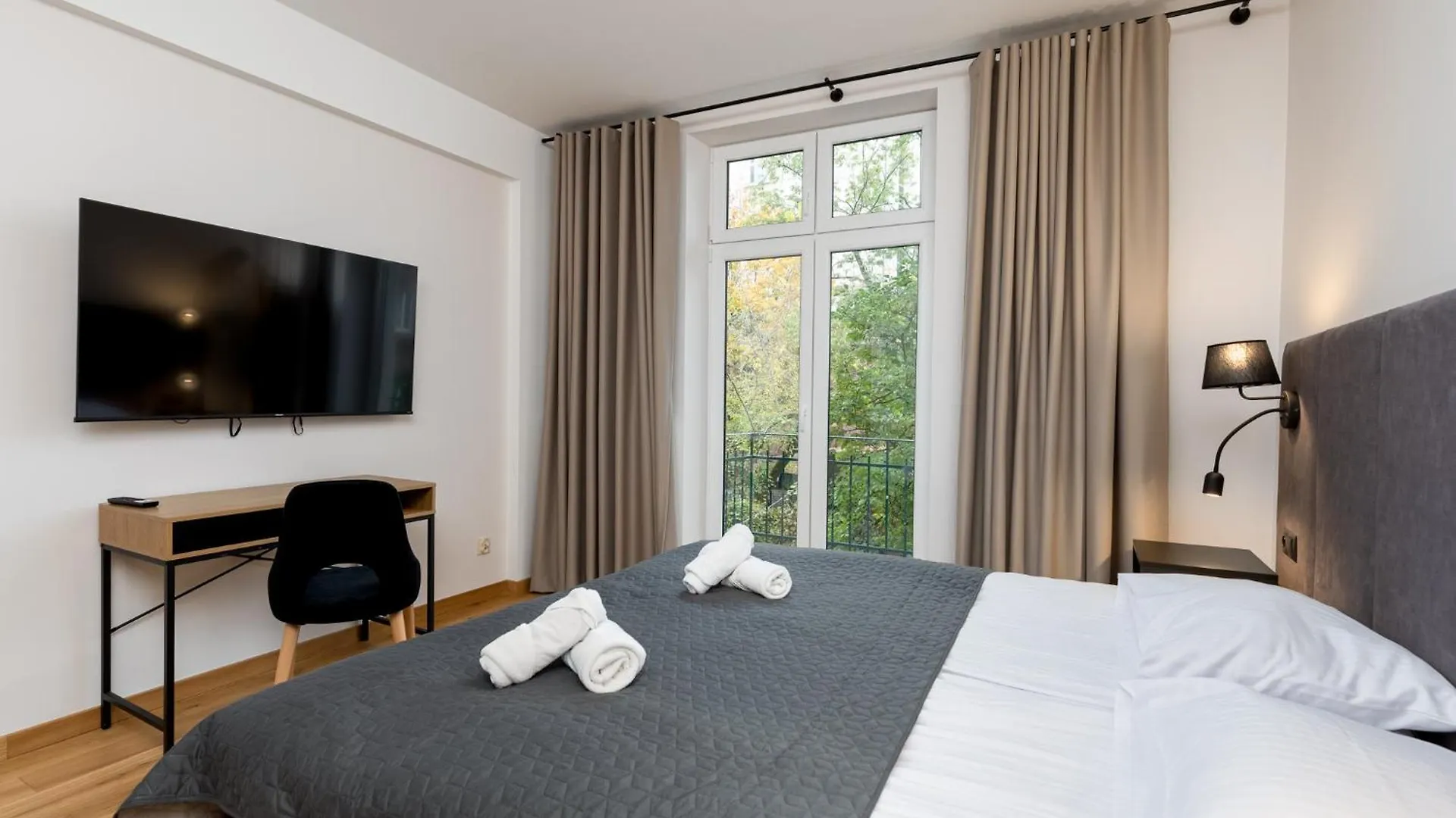 Revesen Premium Apartments Krakow