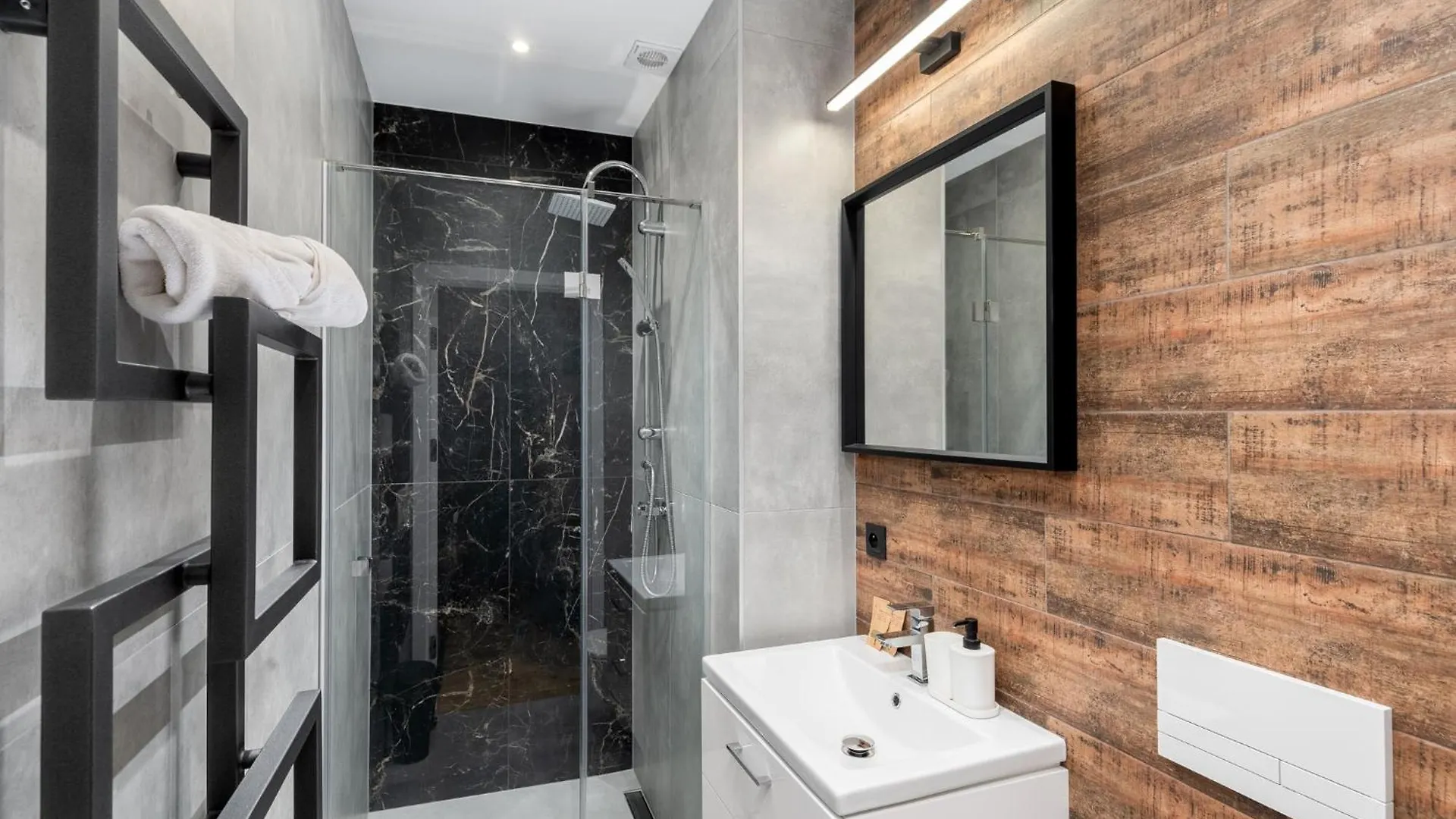 Revesen Premium Apartments Krakow