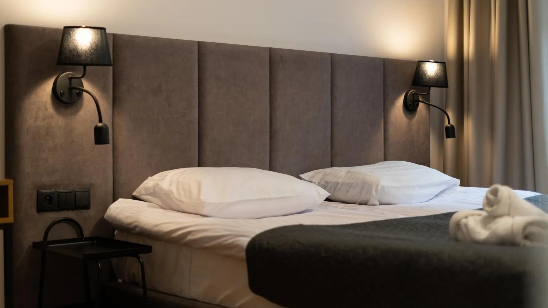 Revesen Premium Apartments Krakow 0*,