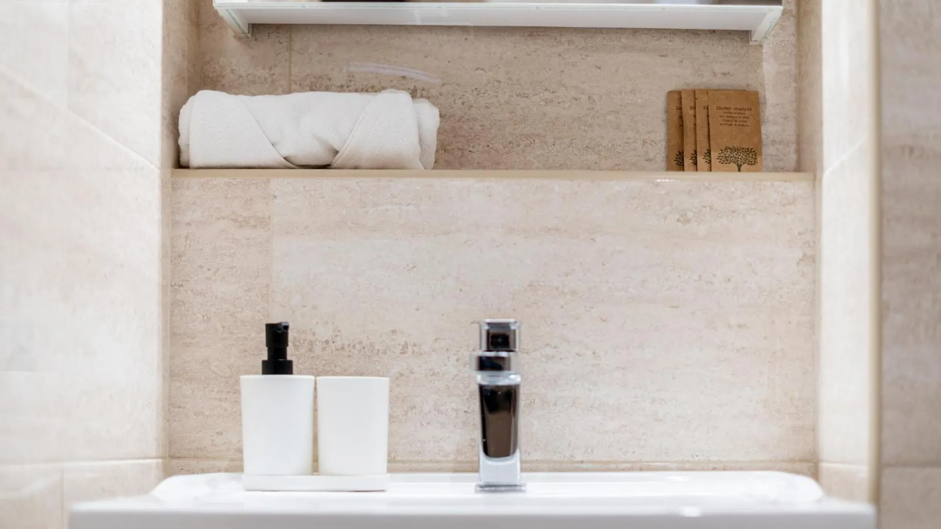 Revesen Premium Apartments Krakow