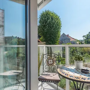 https://golden-apartmentsk2a.gdanskhotel.org